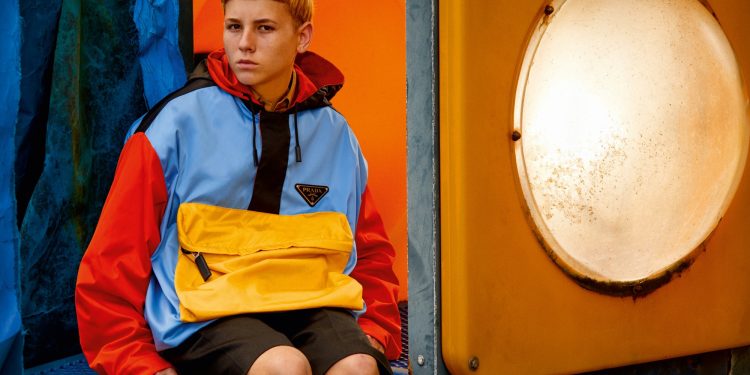 HIỂU VỀ CÁC THUẬT NGỮ TRONG THỜI TRANG TÁI CHẾ: RECYCLE VS UPCYCLE