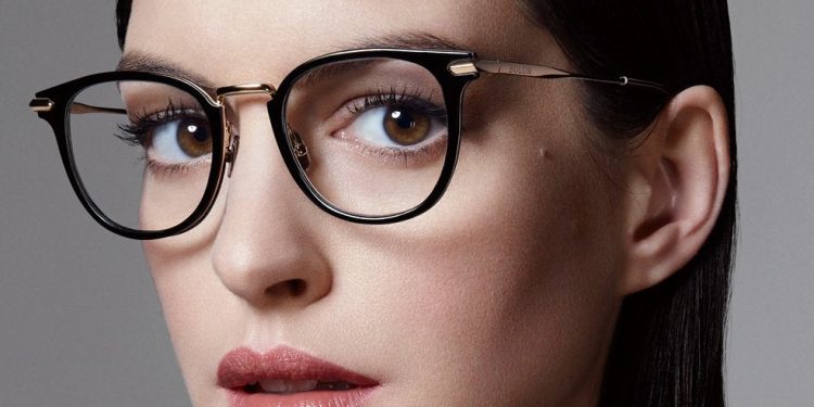 CÁCH CHỌN KÍNH CẬN PHÙ HỢP VỚI KHUÔN MẶT NỮ THU HÚT MỌI ÁNH NHÌN