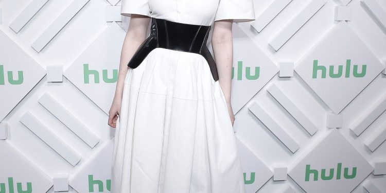 Mặc đẹp với 3 kiểu corset được yêu thích nhất hiện nay