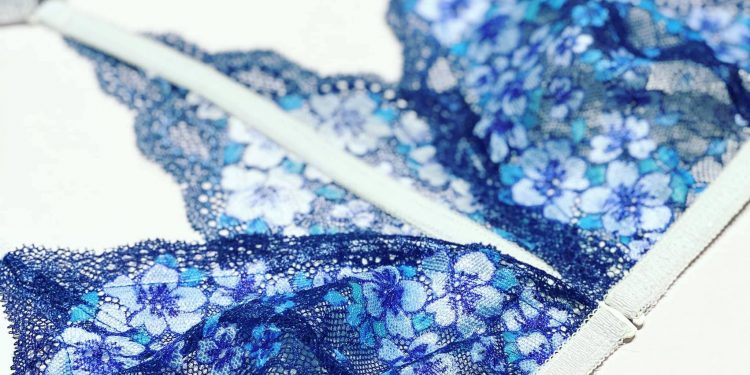 Các chất liệu thường dùng may đồ lót nữ