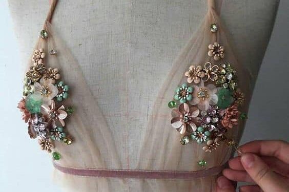 Hướng dẫn cách tính số đo áo ngực đúng cách