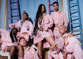 MÀU HỒNG VÀ HÀNH TRÌNH THOÁT KHỎI “BÓNG MA” GIỚI TÍNH