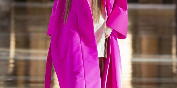 Ý NGHĨA CỦA MÀU TÍM, SẮC MÀU NGUYÊN THỦY CỦA TRÁI ĐẤT