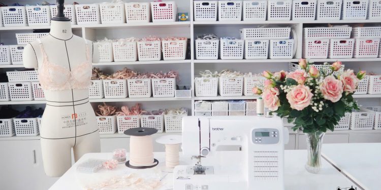 LỰA CHỌN MÁY MAY CHO NGƯỜI MỚI BẮT ĐẦU MAY VÁ NỘI Y