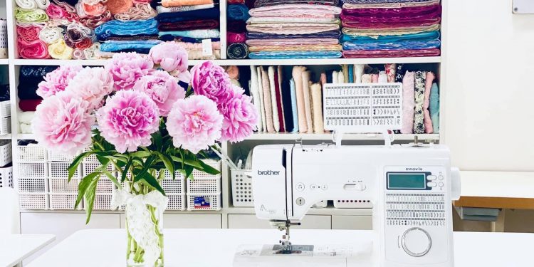 Quà tặng nhân dịp 20/10 dành cho chị em đam mê may vá nội y