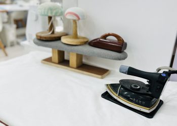 Bàn là hơi nước trong may mặc có những loại nào? Nên lựa chọn loại nào phù hợp với nhu cầu của bạn?