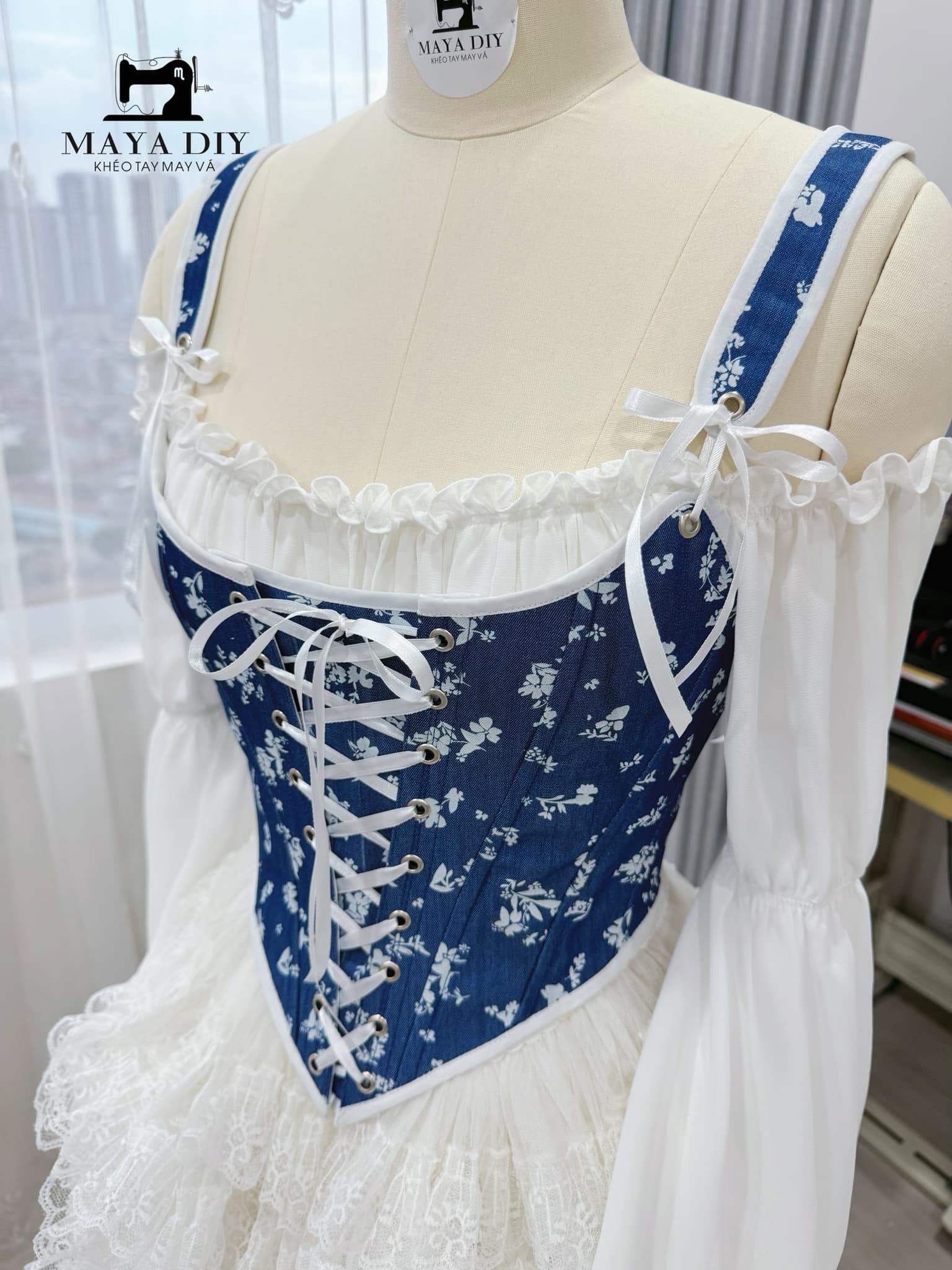 Mẫu corset vải thô xanh tại Maya DIY