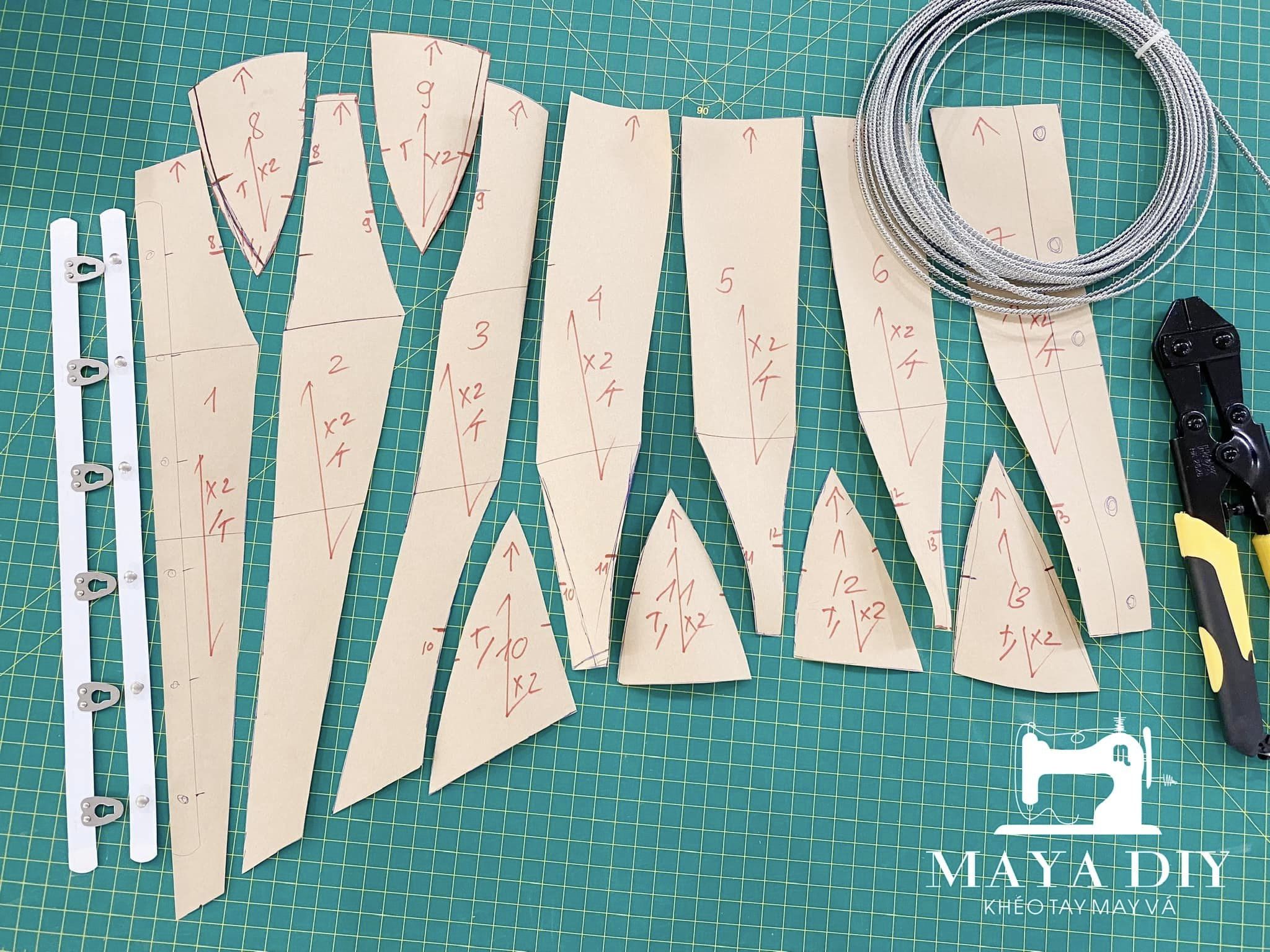 Các mảnh rập corset sau khi vẽ và cắt tại Maya DIY