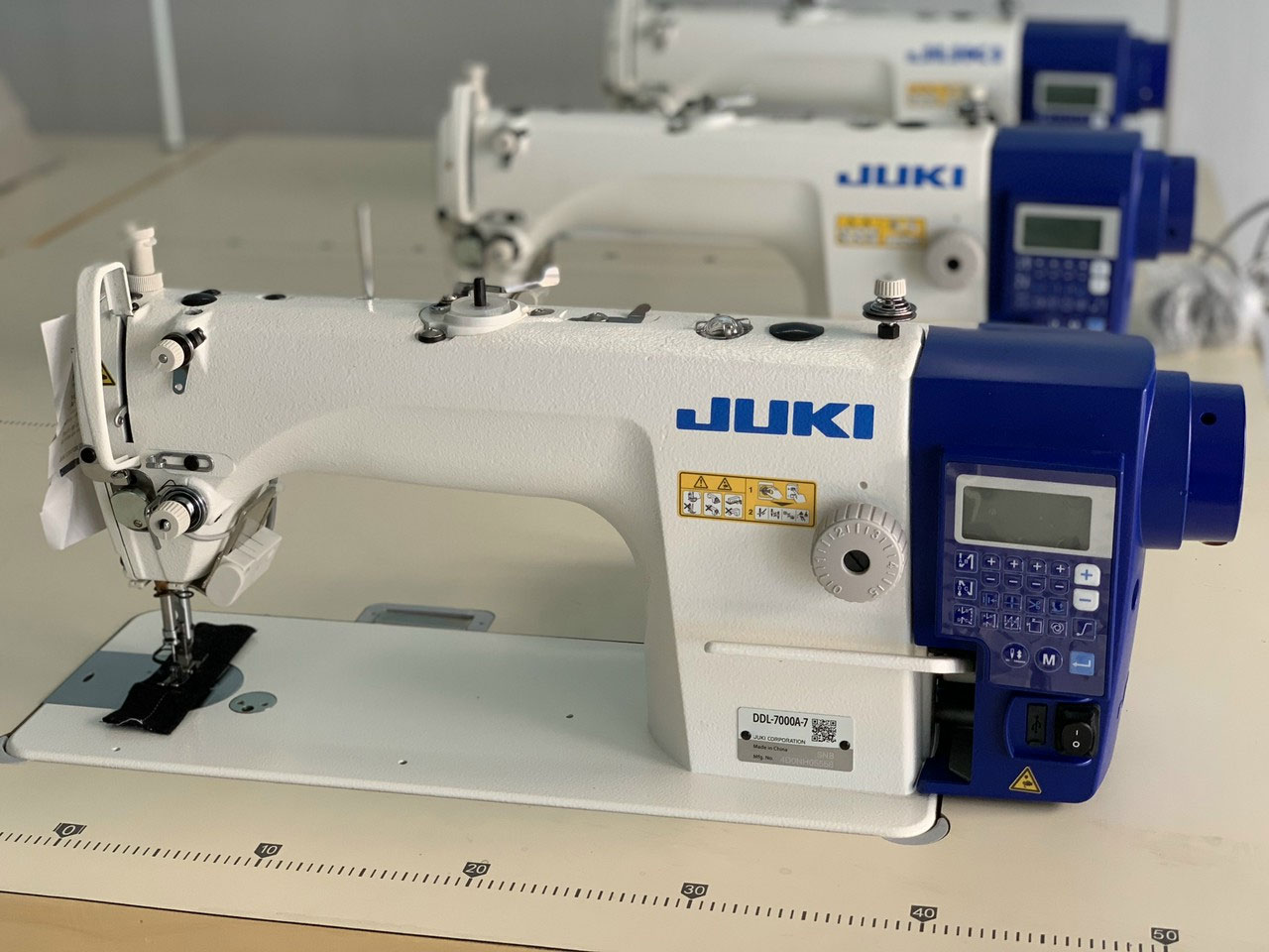 may-may-1-kim-dien-tu-juki-ddl-7000a-1