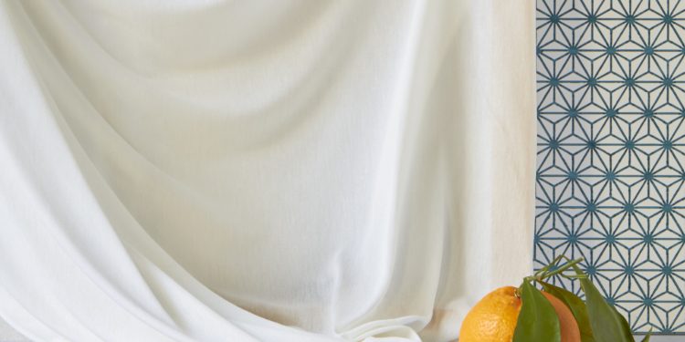 Vải Orange Fiber làm từ phụ phẩm vỏ cam của ngành nước ép