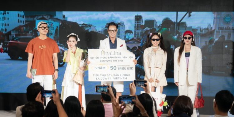 BST Anh Dứa – Em Thơm làm từ vải sợi dứa Pinalina của Faslink